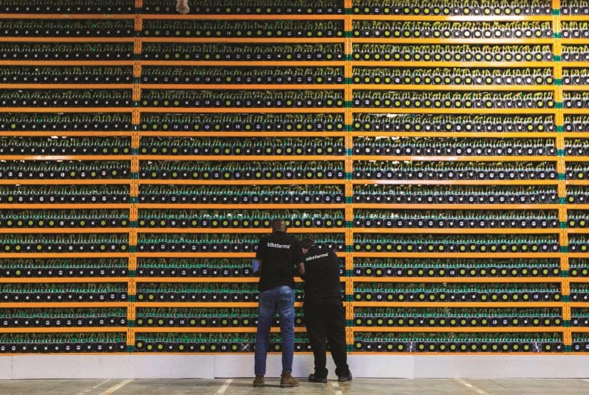 Borzasztóan kockázatos, mégis menedéknek használják a bitcoint