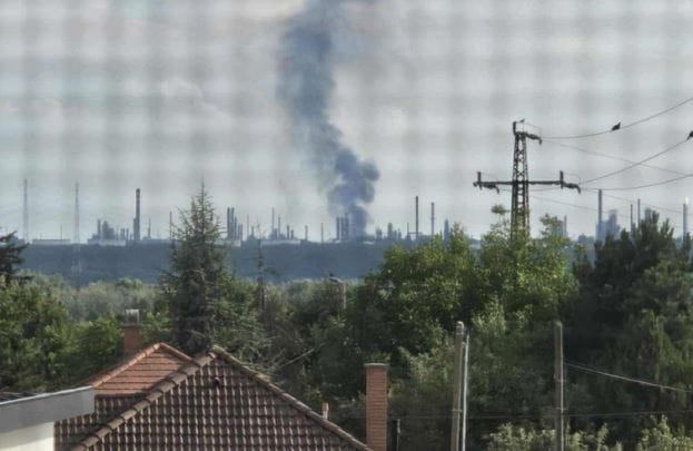 Egy fotó alapján tűz volt a Mol százhalombattai olajfinomítójában