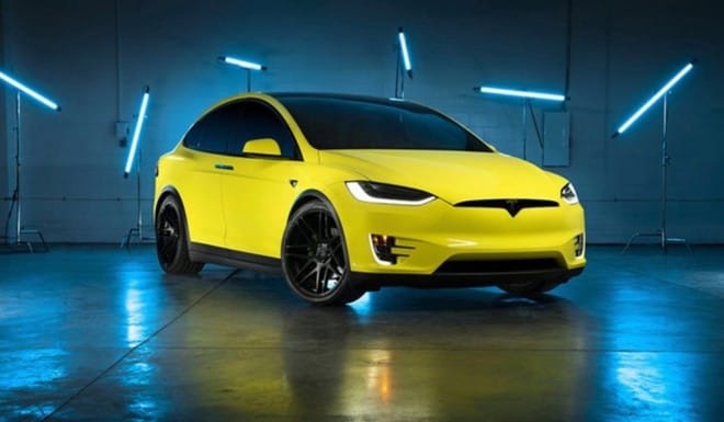 Új szolgáltatást vezetett be a Tesla, hogy ne legyenek az autói annyira egyformák