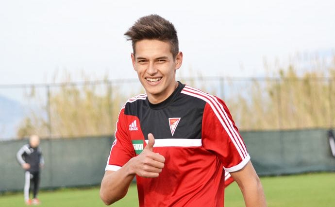 DVSC-focistát venne a Palermo