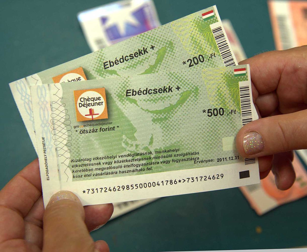 És akkor újabb tízmilliárdokba kerülnek nekünk a kormány döntései
