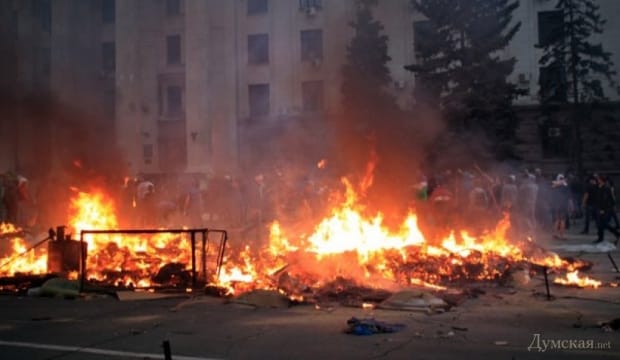 Odesszában gyújtogatnak, már több tucat halott is van (- Frissítve!)