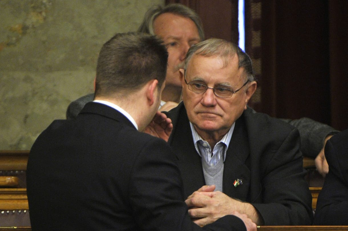 Újabb képviselő lépett ki az MSZP-ből