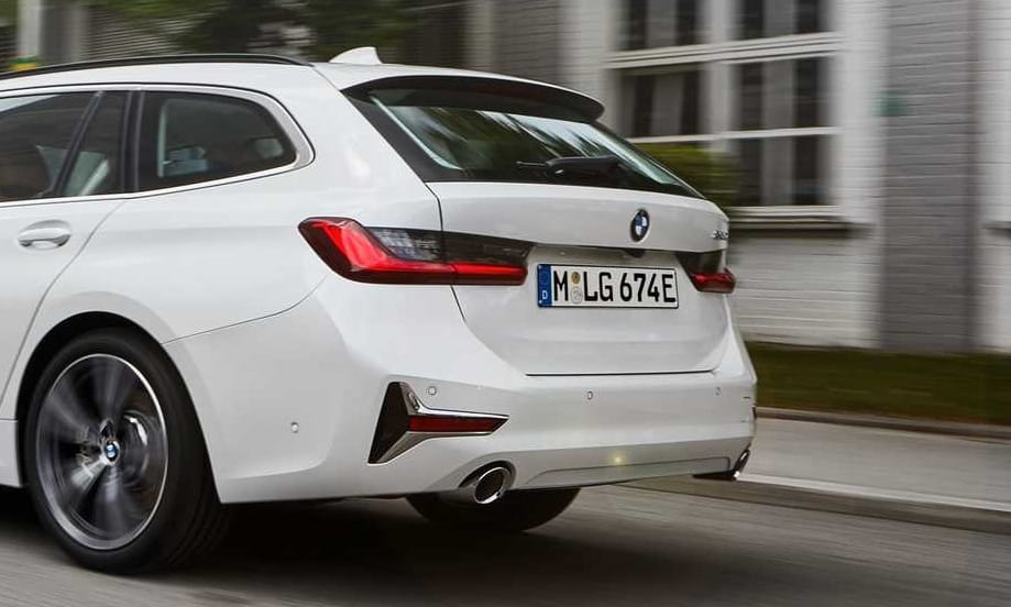 Zöld rendszámos puttonyos: megjött a BMW első plugin hibrid kombija