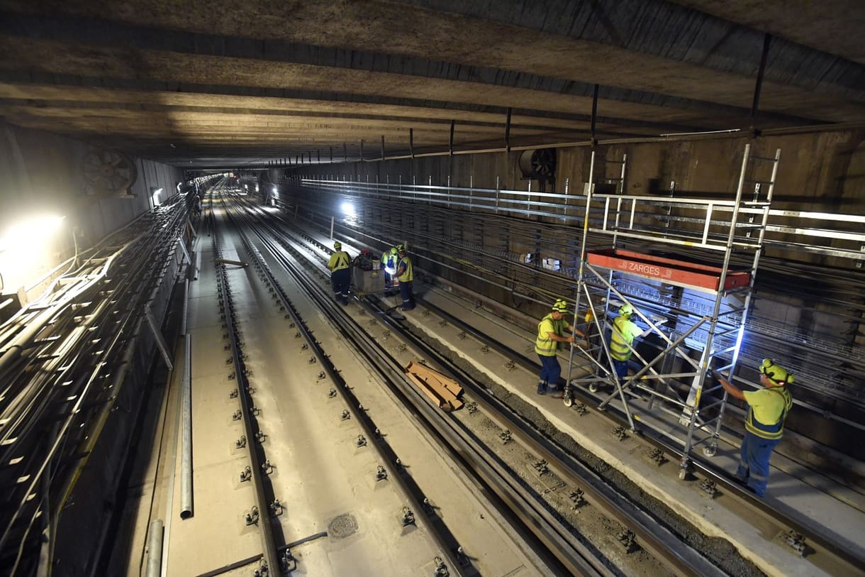 Több mint 230 milliárdot költhet Budapest a 3-as metró felújítására