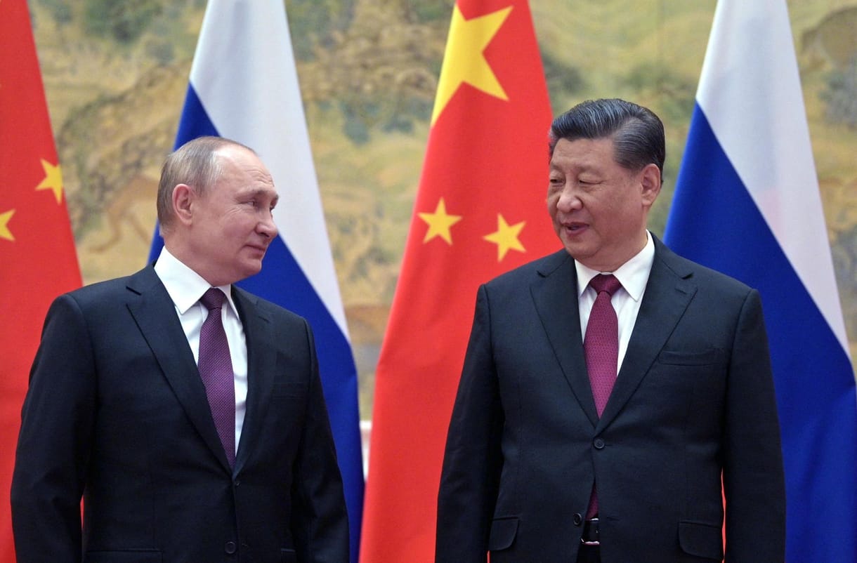 Kínai külügy: Peking a béke pártján áll