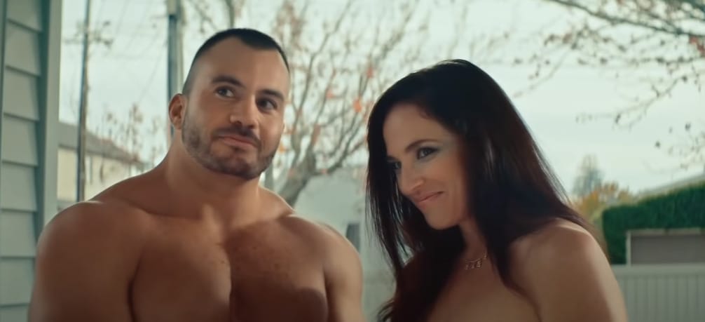 Az új-zélandi kormány pornósztáros reklámmal kampányol a biztonságos internethasználatért