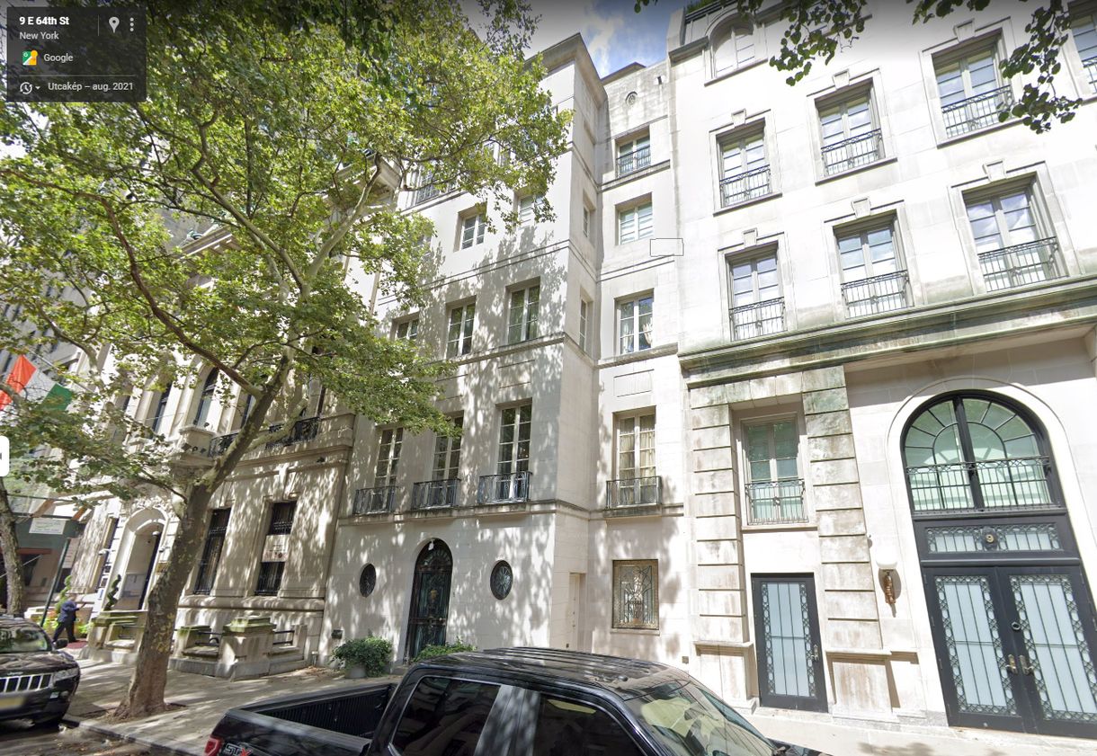 Piacra dobták Versace New York-i palotáját