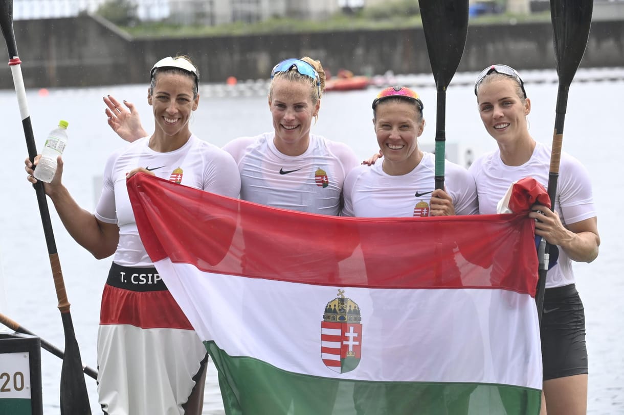Itt a videó a magyar női kajak négyes olimpiai győzelméről