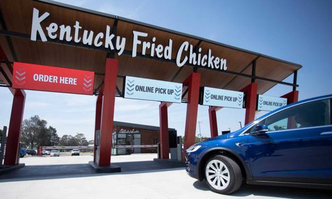 A KFC új étterme már csak autósokat szolgál ki