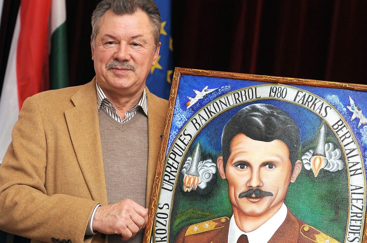Tubusos pálinkazselé is lesz a gyulaházi űrközpontban