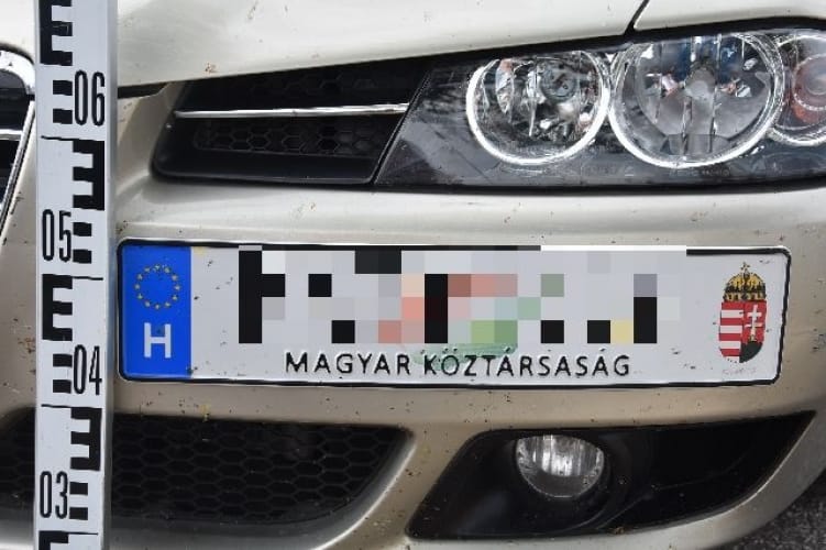 A rendőrök is meglepődhettek, milyen hamis rendszámmal találkoztak