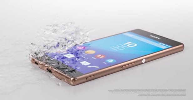Itt a Sony legújabb csúcstelefonja