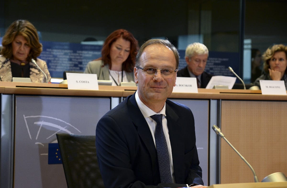 Jávor brüsszeli pletykái: Navracsics vagy Cañete bukhat el a biztosjelöltek közül