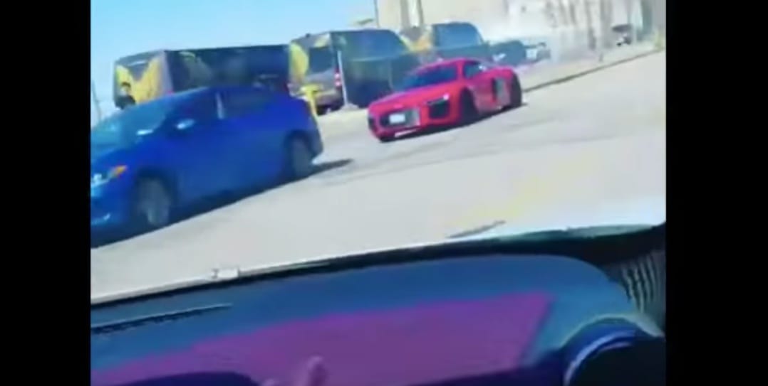 Így néz ki az első sorból egy 130 millió forintos baleset – videó