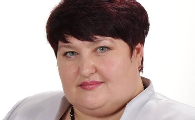Több százan vettek részt az Ukrajnában meggyilkolt polgármester temetésén