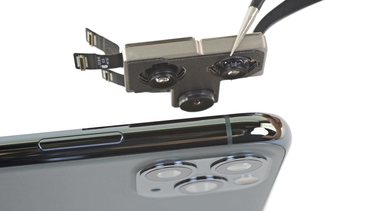 Szétszedték az iPhone 11 Pro Maxot, meglepő dolgot rejtett a belseje