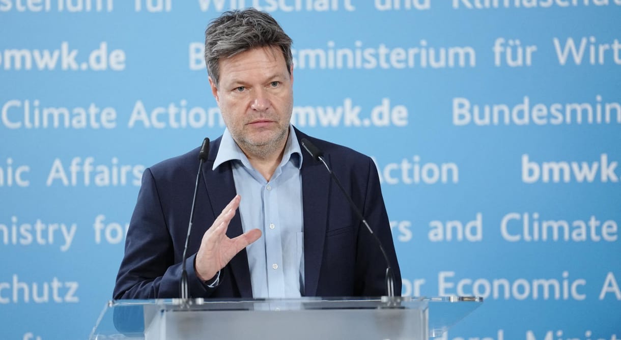 Akár az Északi Áramlat 2 gázvezetékre is kiterjedhetnek az Oroszország elleni szankciók