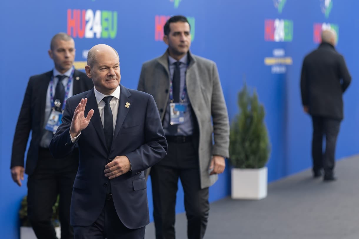 Elbukta Scholz a bizalmi szavazást, jöhetnek az előrehozott választások Németországban