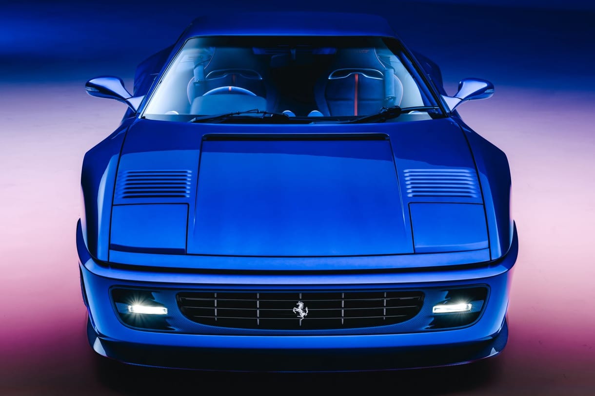 Alaposan modernizálták a kilenvenes évek egyik legszebb Ferrariját