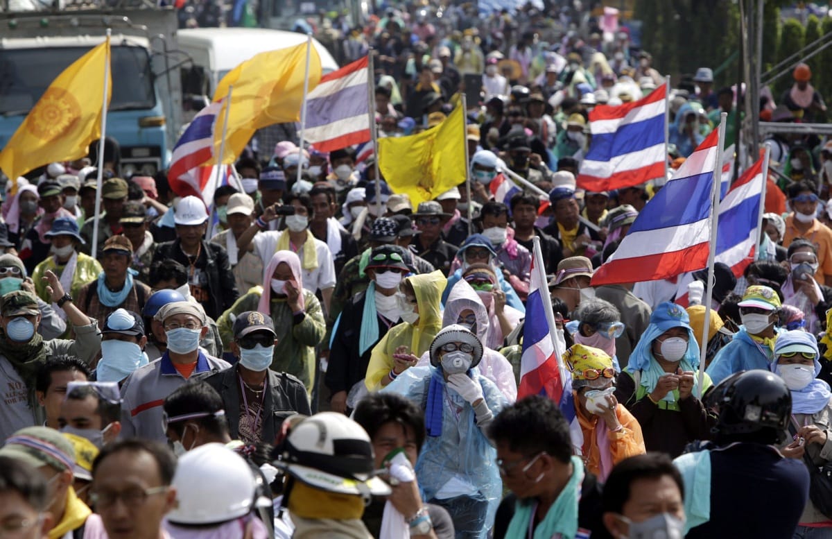 Thaiföldön is a kormány ellen tüntetnek