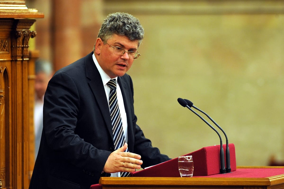 Volt fideszes EP-képviselő: Feltételek és határidők ismerete nélkül azt mondani, hogy nem vesszük fel Ukrajnát, komoly politikai hiba