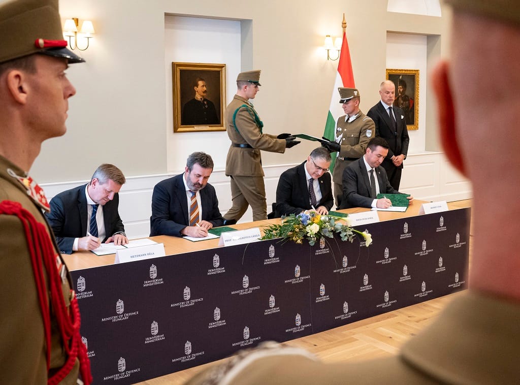 Török harcjárműveket fognak gyártani Győrben