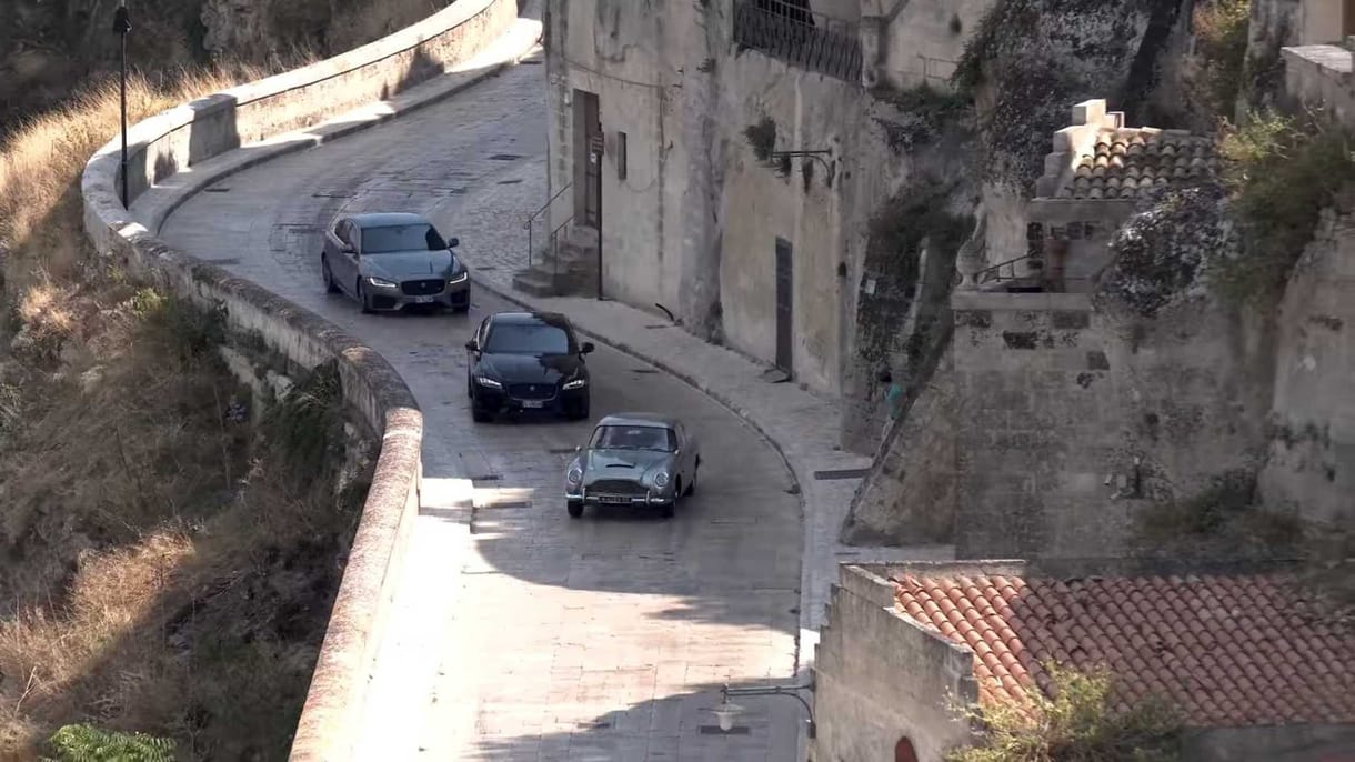 Az olasz városka lakói simán levideózták az új James Bond-film autósüldözését