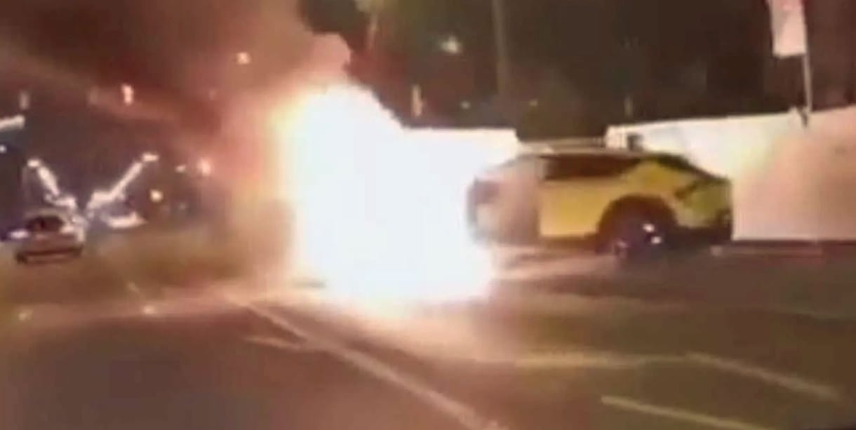 Bejárta a külföldi sajtót is a Budapesten kigyulladt elektromos KIA EV6-ról készült videó