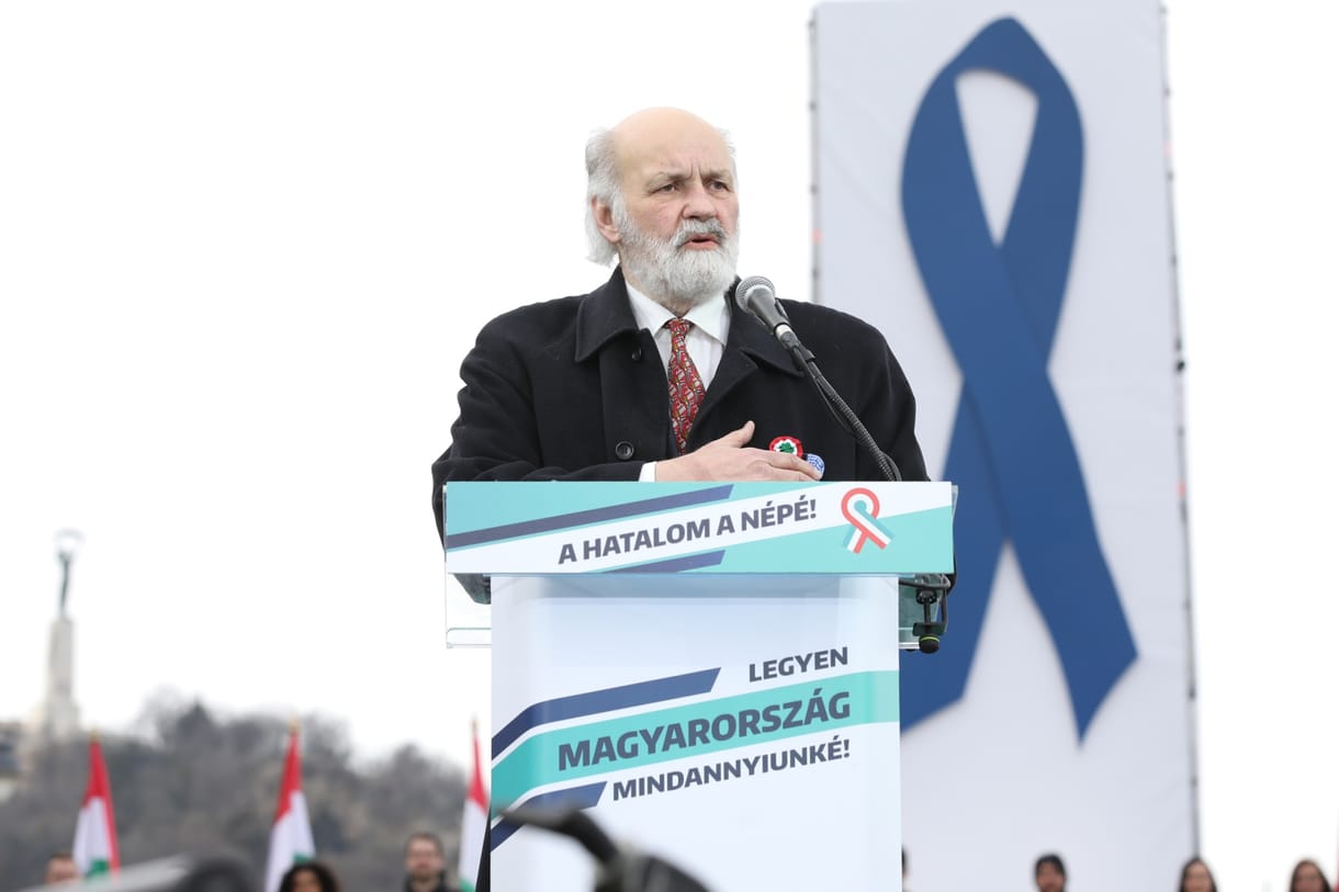 Alig tudnak fizetést adni, minden tizedik dolgozó felmond Iványi Gáboréknál