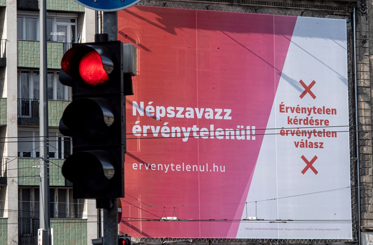 Értelme nincs, haszna is csak a Fidesz számára - a gender-népszavazáson érvénytelen voksra buzdítanak a civilek