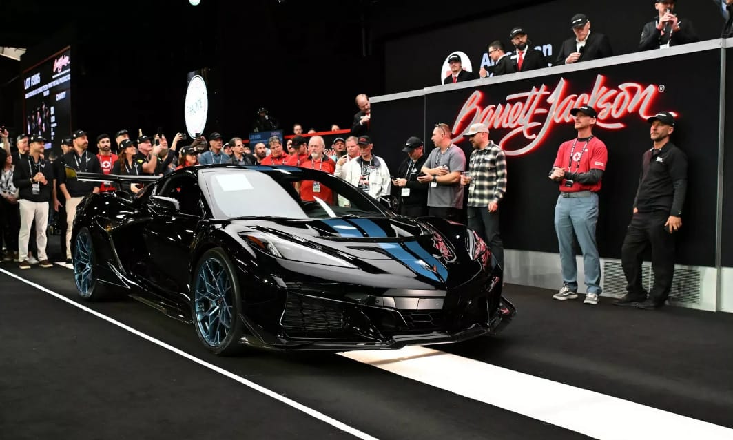 21x-es áron, közel 1,5 milliárd forintért kelt el az első 1000+ lóerős csúcs Corvette