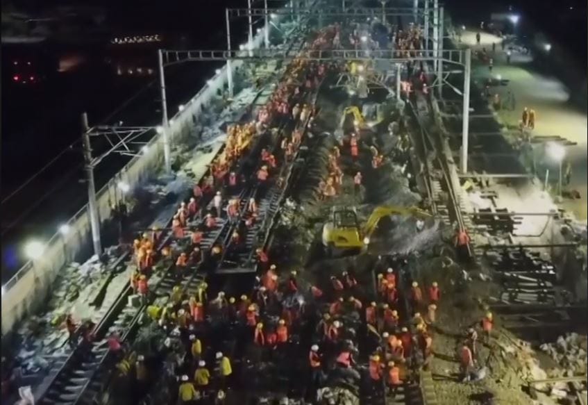 Mészáros beájulna, ha látná, hogyan lehet kilenc óra alatt felhúzni egy vasútállomást (videó)