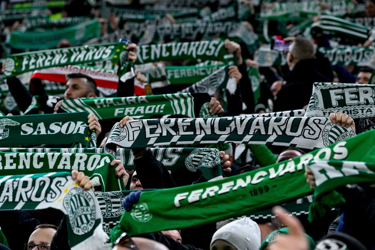 Szurkolói rasszista magatartása miatt ismét megbüntette a Fradit az UEFA