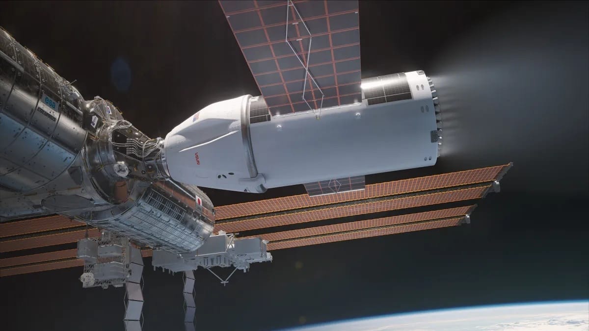 Példátlan manőverre készül a SpaceX űrkapszulája, és ennek már az ISS megsemmisítéshez van köze