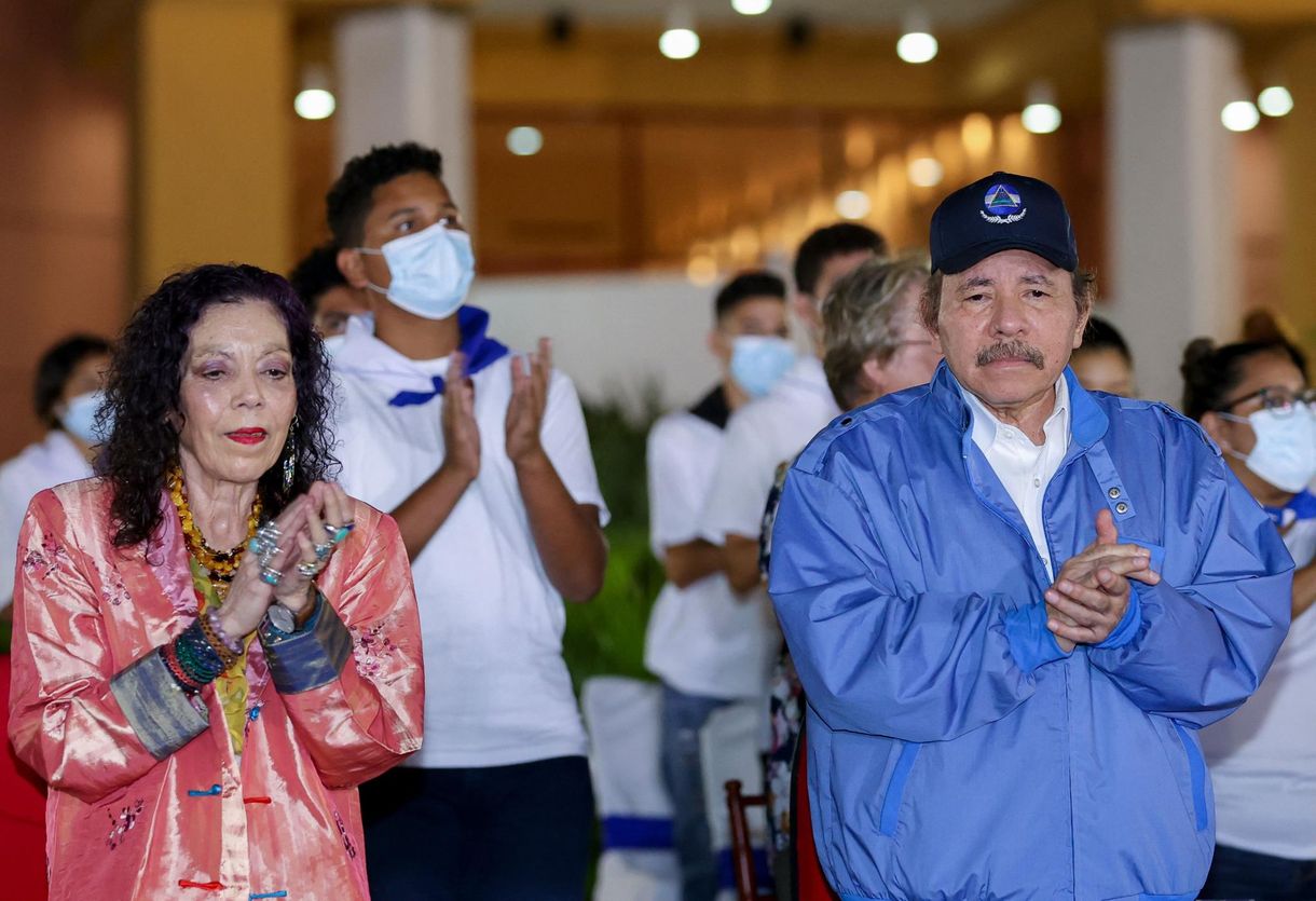 Ellenfelei lecsukásával lett ismét elnök a nicaraguai diktatúradöntő diktátor