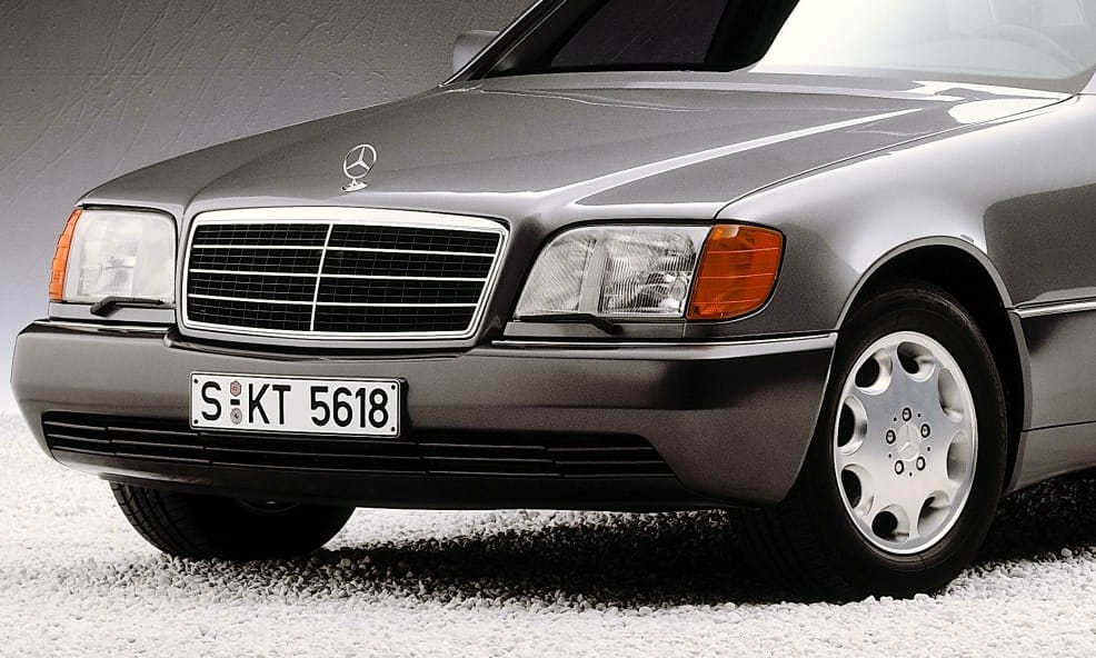 Hihetetlen: idén már oldtimer lehet a bálna Merci, a W140-es S-osztály