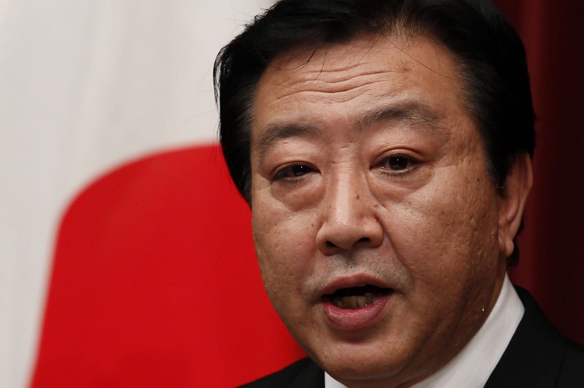 Saját és miniszterei fizetését is megvágja a japán kormányfő