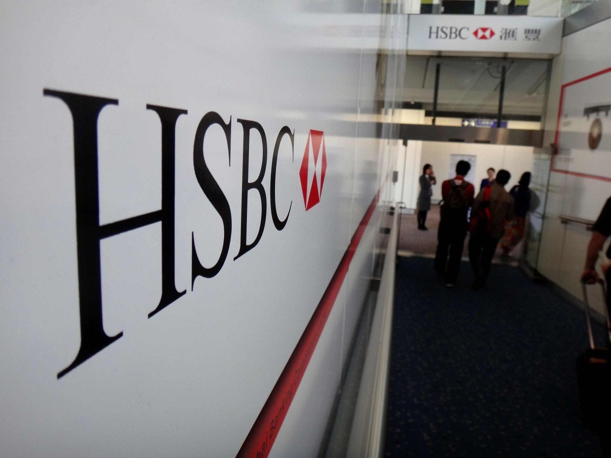 25 ezer dolgozóját rúgja ki a HSBC