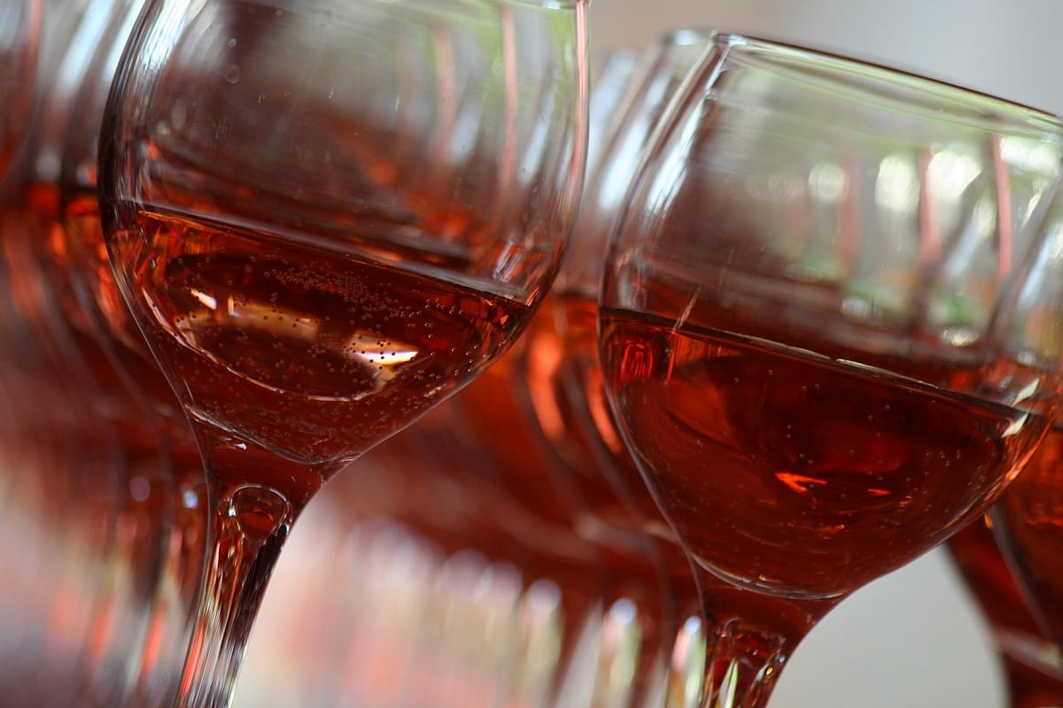 Fél a repüléstől? Igyon alkoholt ingyen