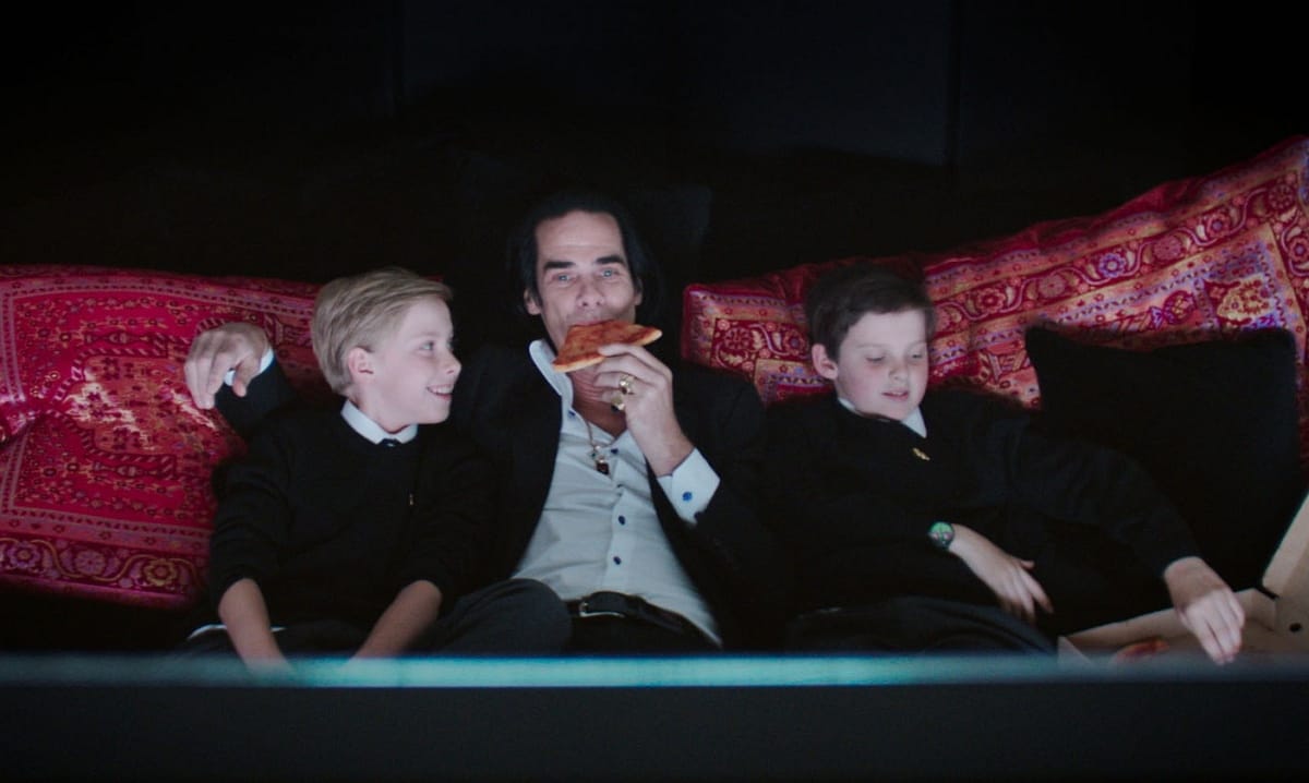 Leesett egy szikláról, és meghalt Nick Cave 15 éves fia