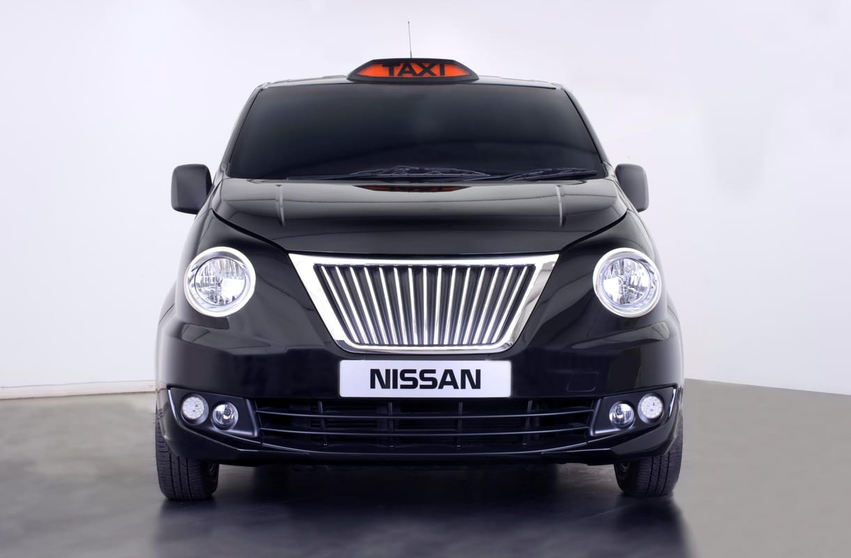 Bemutatták a Londonnak szánt új taxikat