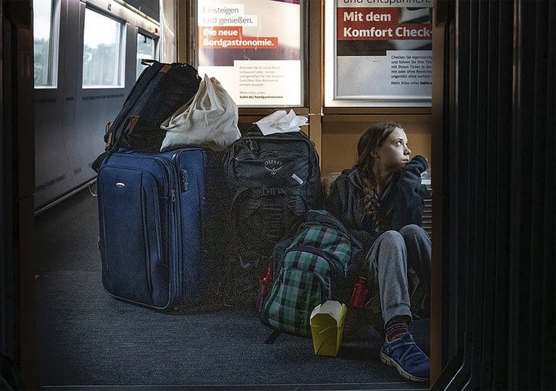 Greta Thunberg mosolyog, táncol és azonnal átlát a politikusokon 