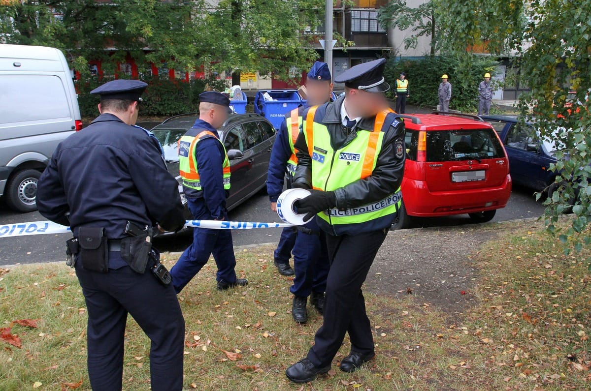 Bombafenyegetés egy miskolci panelben