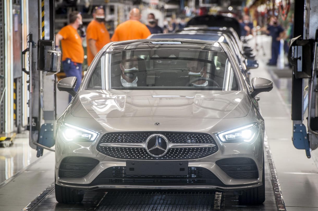 24 százalékkal nőhetnek a bérek a kecskeméti Mercedes-gyárban