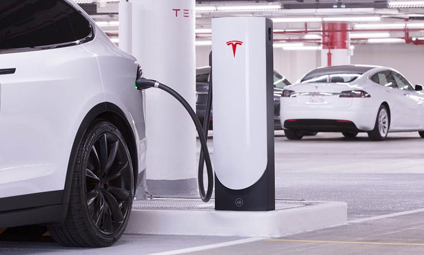 Ismét ingyenesen és korlátlanul használható a Tesla szupertöltője