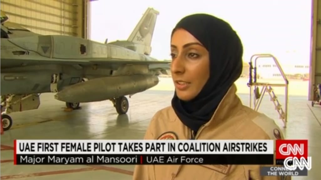 Fotó: Arab női pilóta vezette a légitámadást az Iszlám Állam ellen