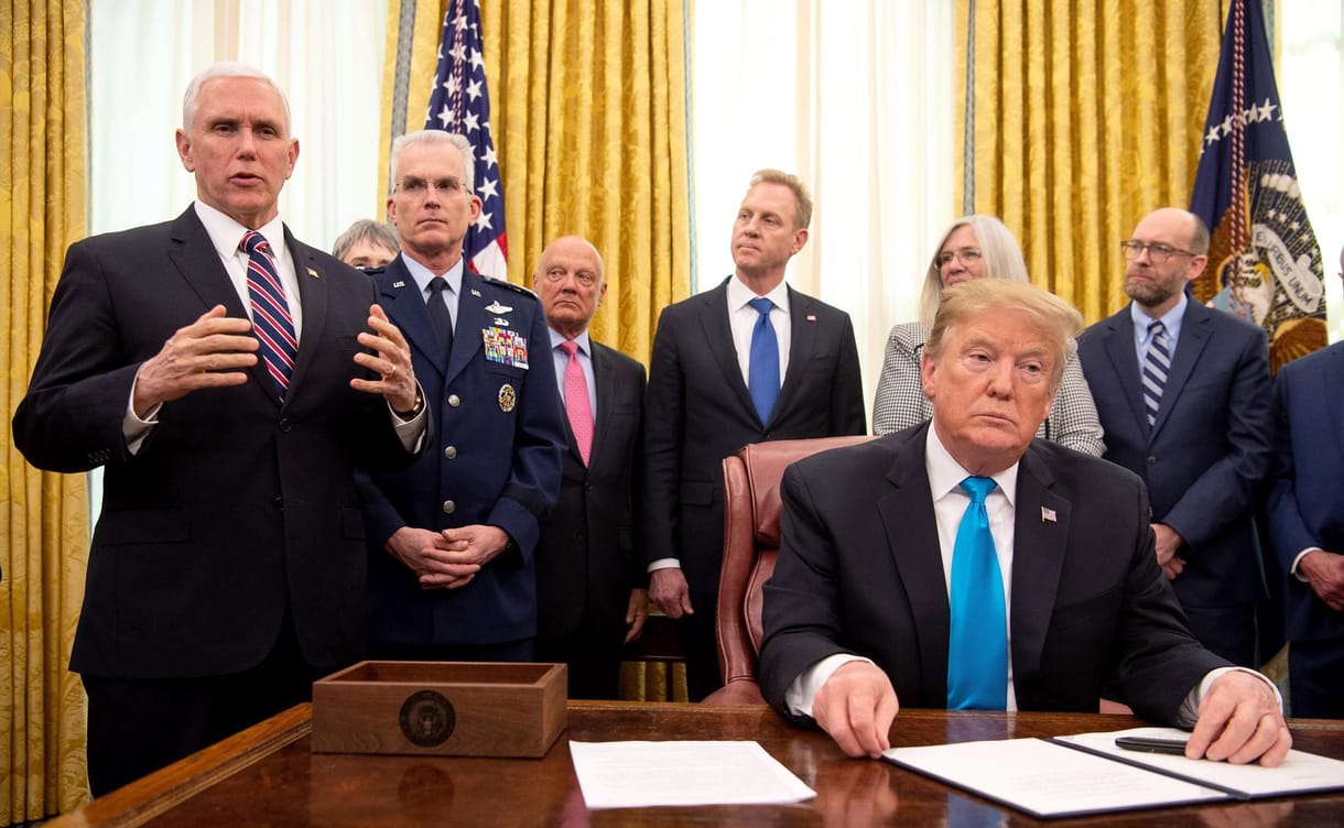 Trump döntött, megkezdődik az amerikai űrhaderő felállítása