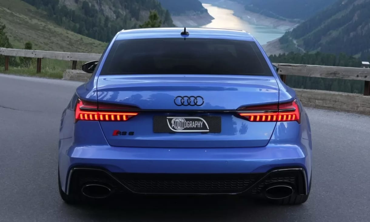 Nem kombi: 866 lóerős Audi RS6 szedán érkezett