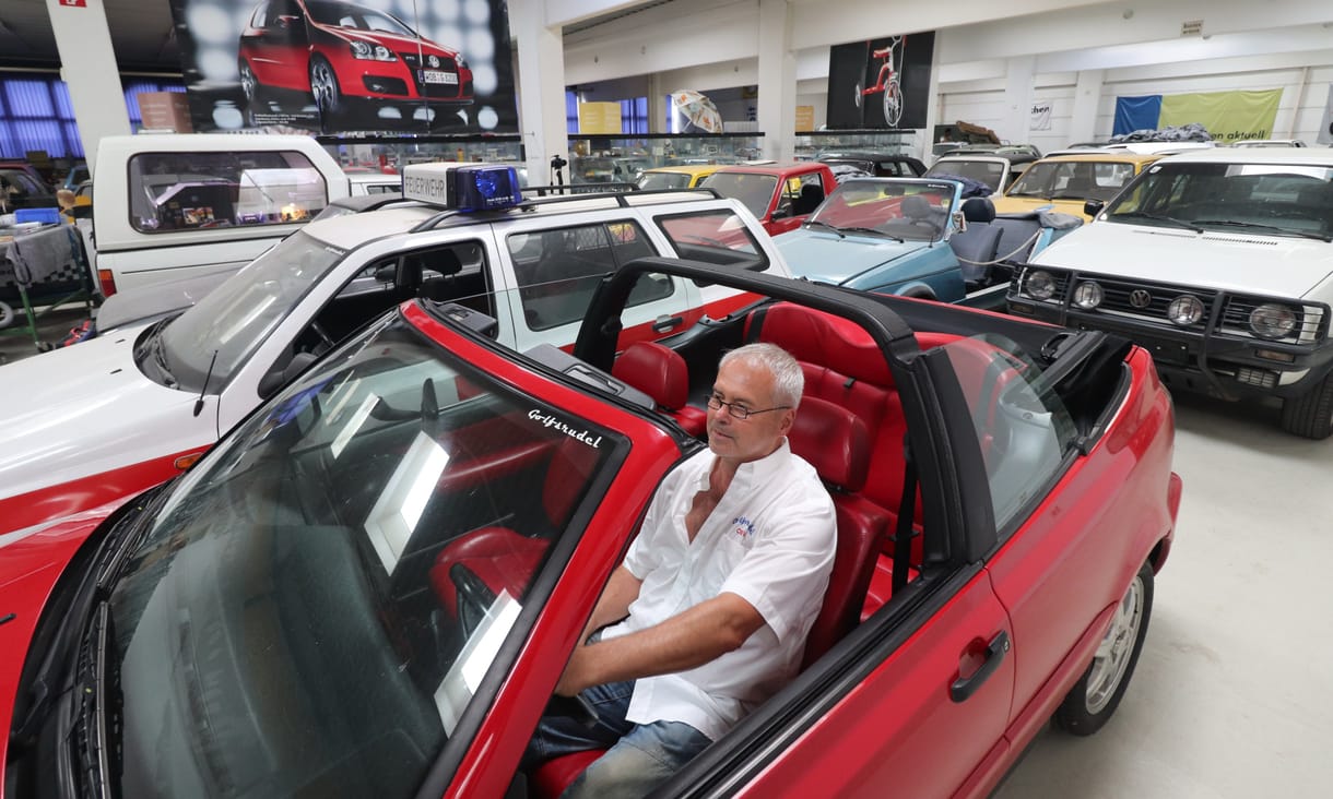 A kéményseprőnél jártunk, aki 116 darab különleges VW Golfot gyűjtött össze